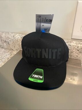 Fortnite Youth Black Snapback‎ Hat by Fortnite NWT